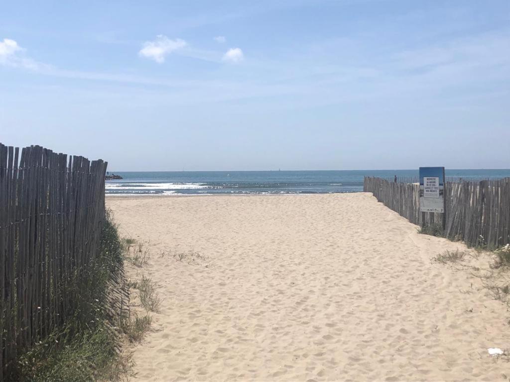 Le Grau Du Roi - Rive Droite - Plage Du Boucanet Esterno foto